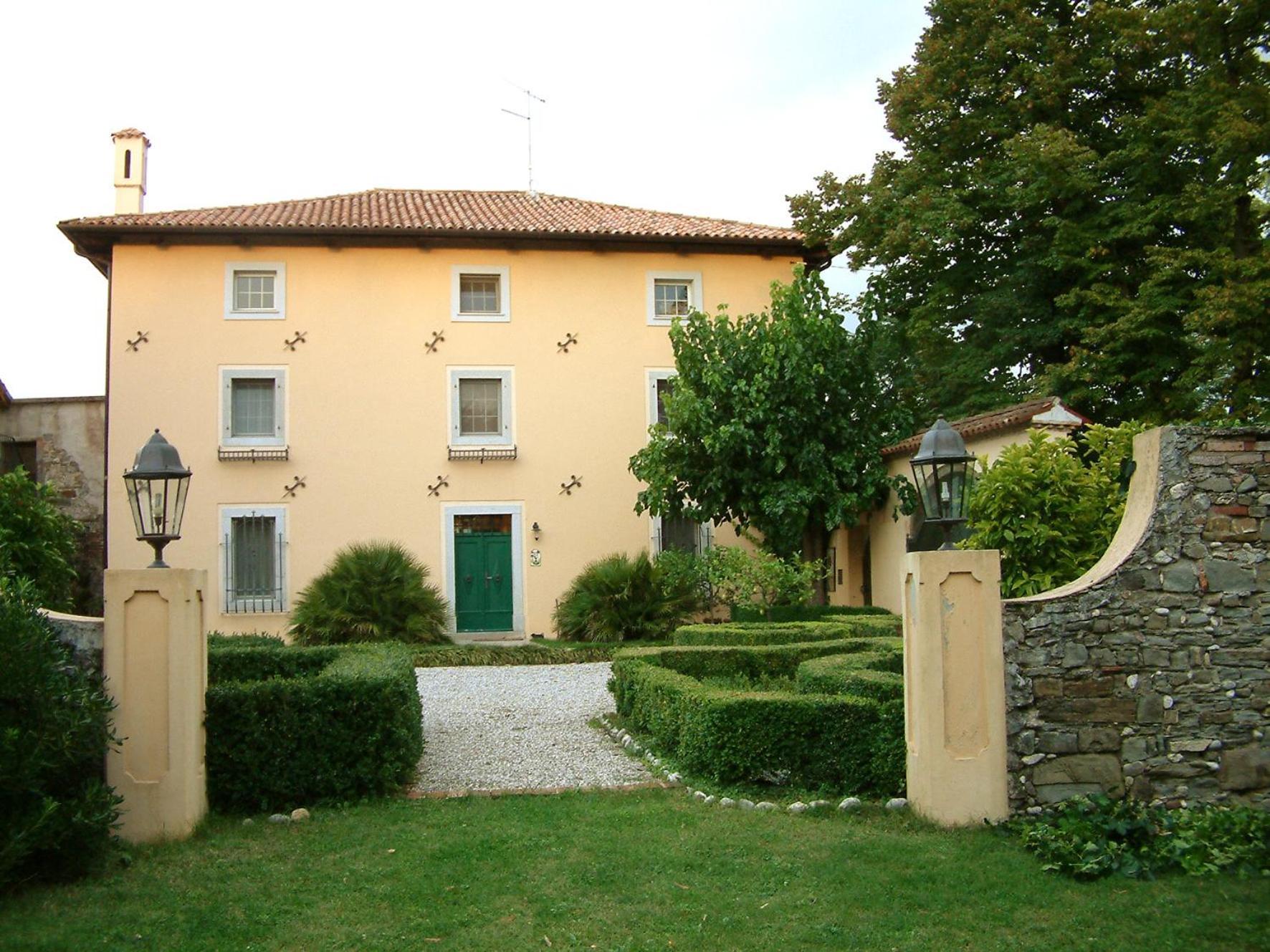 Casa Due Tigli B&B Corno di Rosazzo Exterior photo